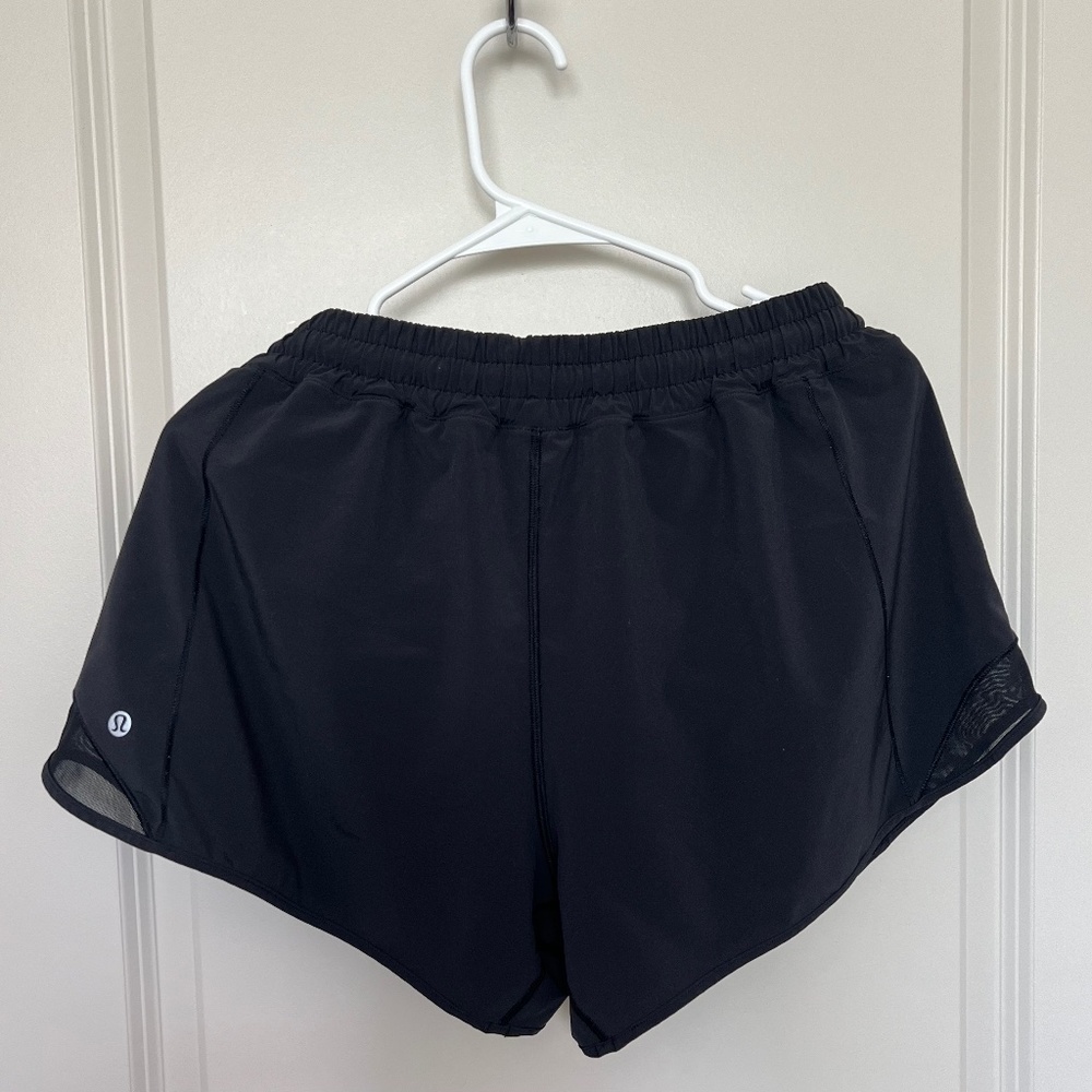 lululemon hotty hot shorts size 12